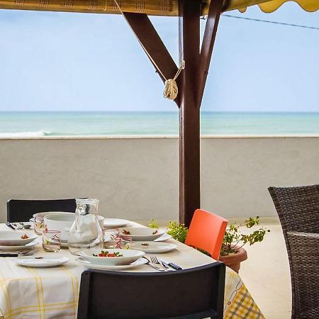 Arisa -Terrazza Privata 60 Mq Sulla Spiaggia Donnalucata  Exterior photo
